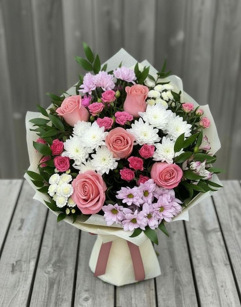 Букет цветов из: Альстромерии, Гвоздики, Розы и Хризантемы в Васильевское