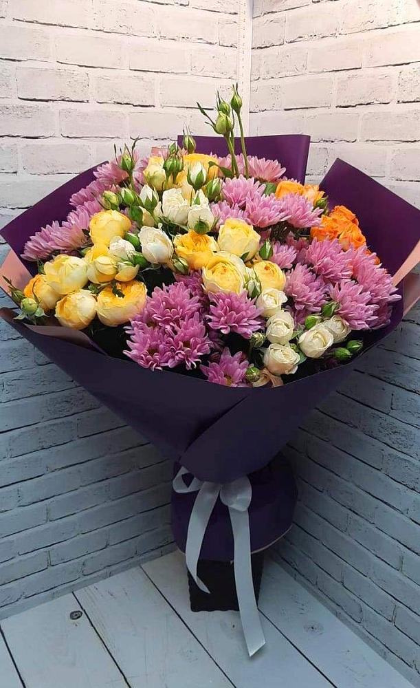 Букет цветов из: Хризантемы и Розы в Васильевское