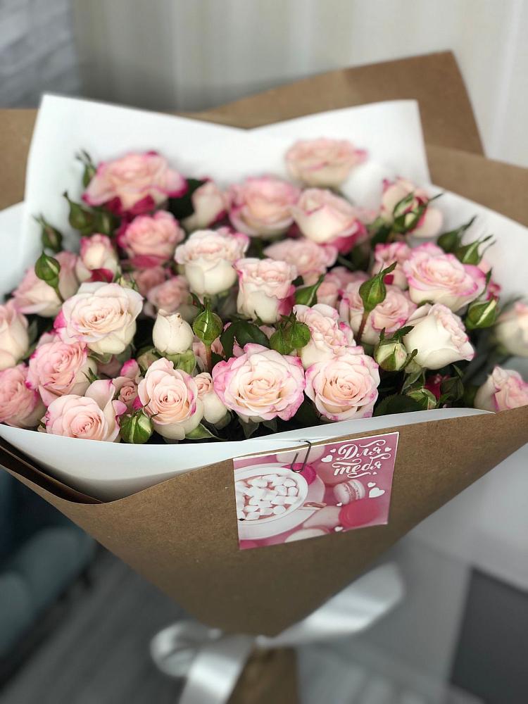 Букет цветов из: Розы в Васильевское