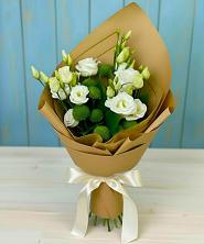 Букет цветов из:  Хризантемы и Лизиантусы в Васильевское