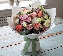 Букет цветов из:  Розы, Лизиантусы и Гвоздики #REPLACE_PRED# Васильевское