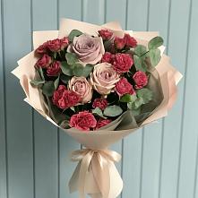 Букет цветов из:  Гвоздики и Розы в Васильевское