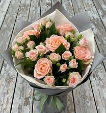 Букет цветов из:  Розы в Васильевское