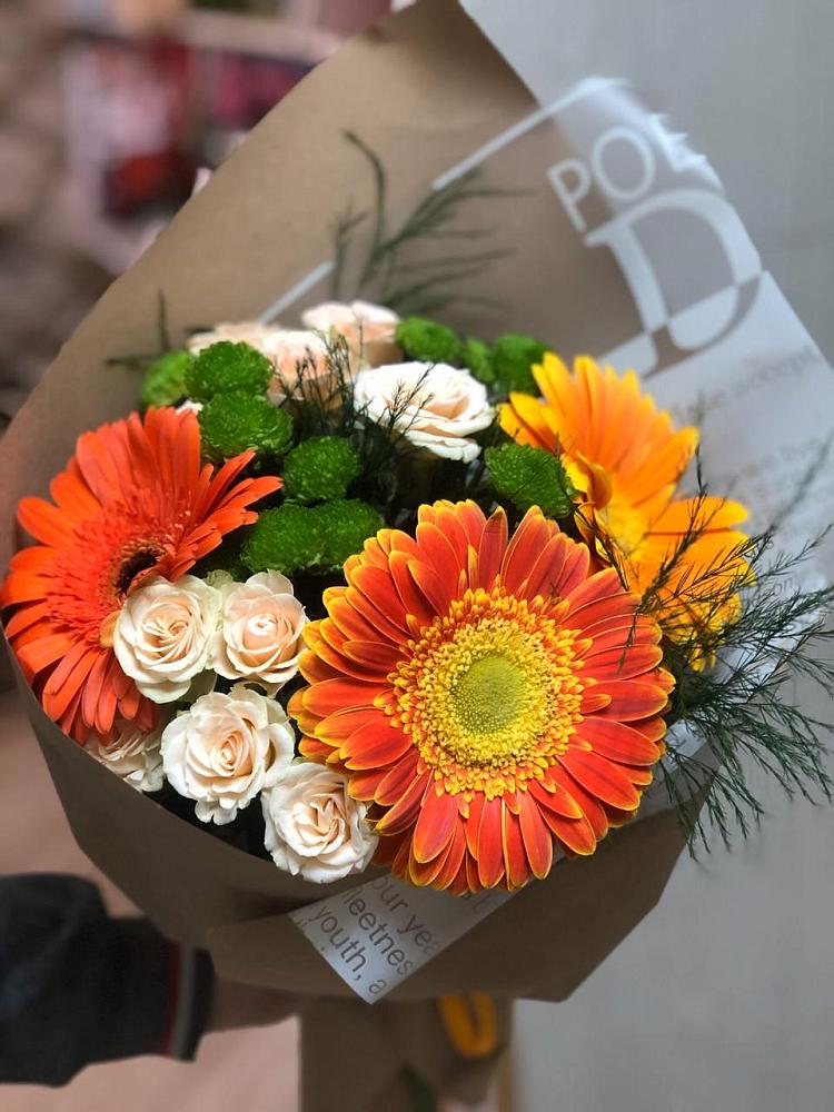 Букет цветов из: Герберы, Хризантемы и Розы в Васильевское
