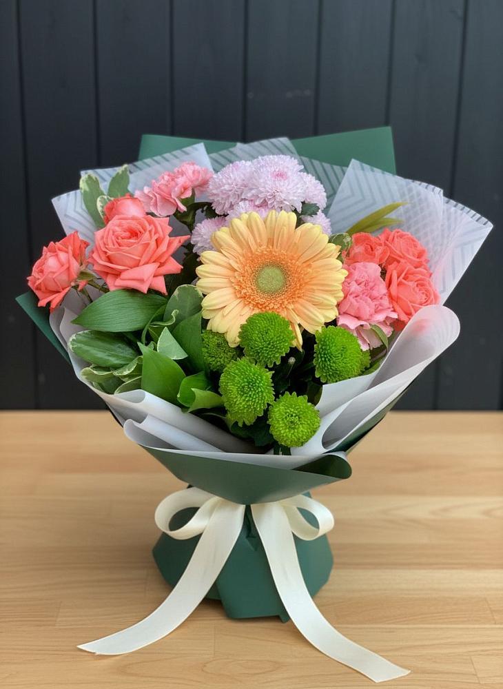 Букет цветов из: Гвоздики, Розы, Герберы и Хризантемы в Васильевское